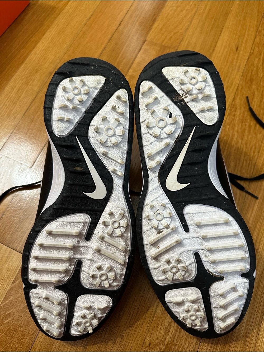Nike Men’s Golf Shoes Size 10.5 - Picture 5 of 6